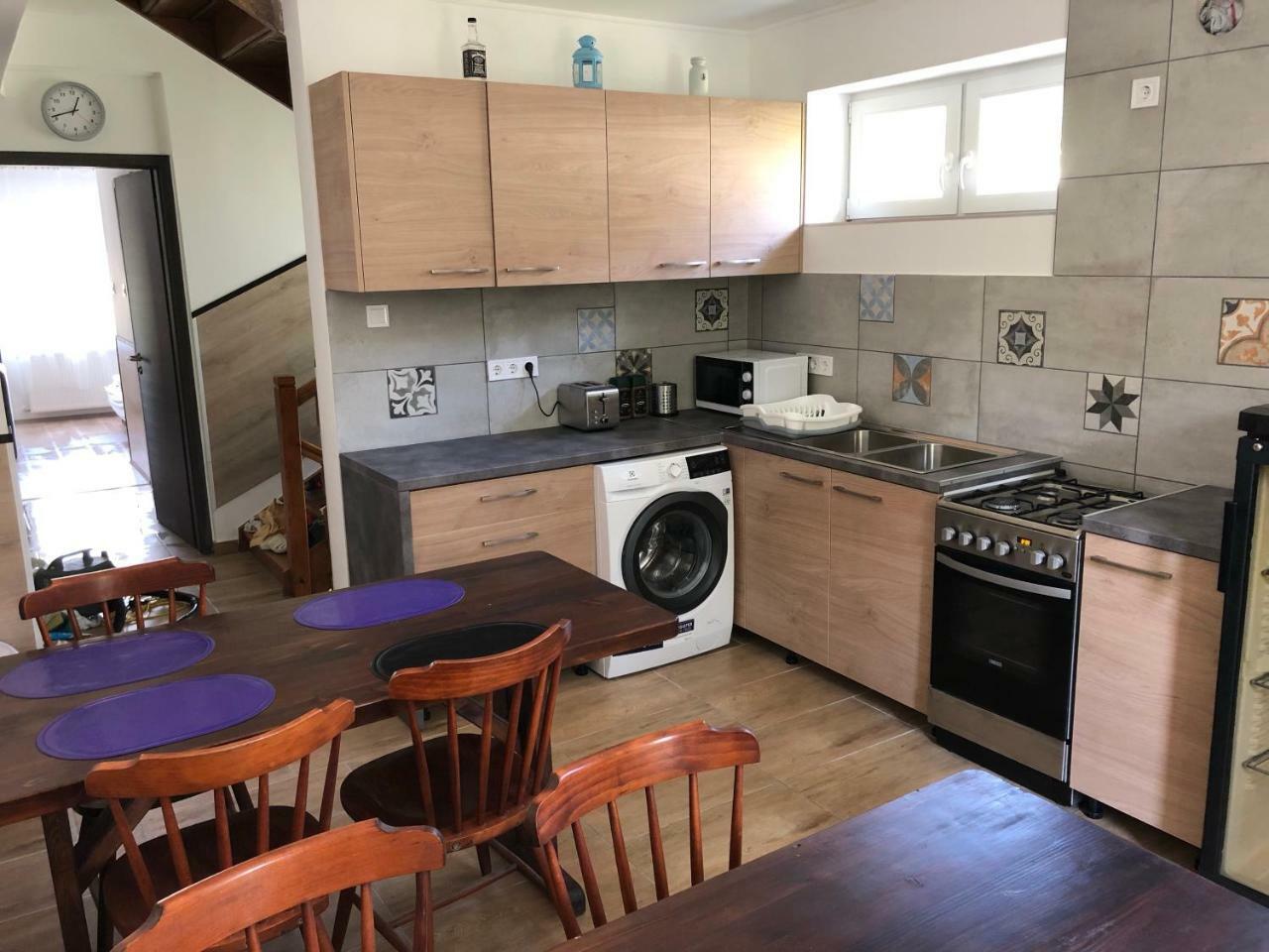 Juno Apartman Vendégház Miskolc Exterior foto